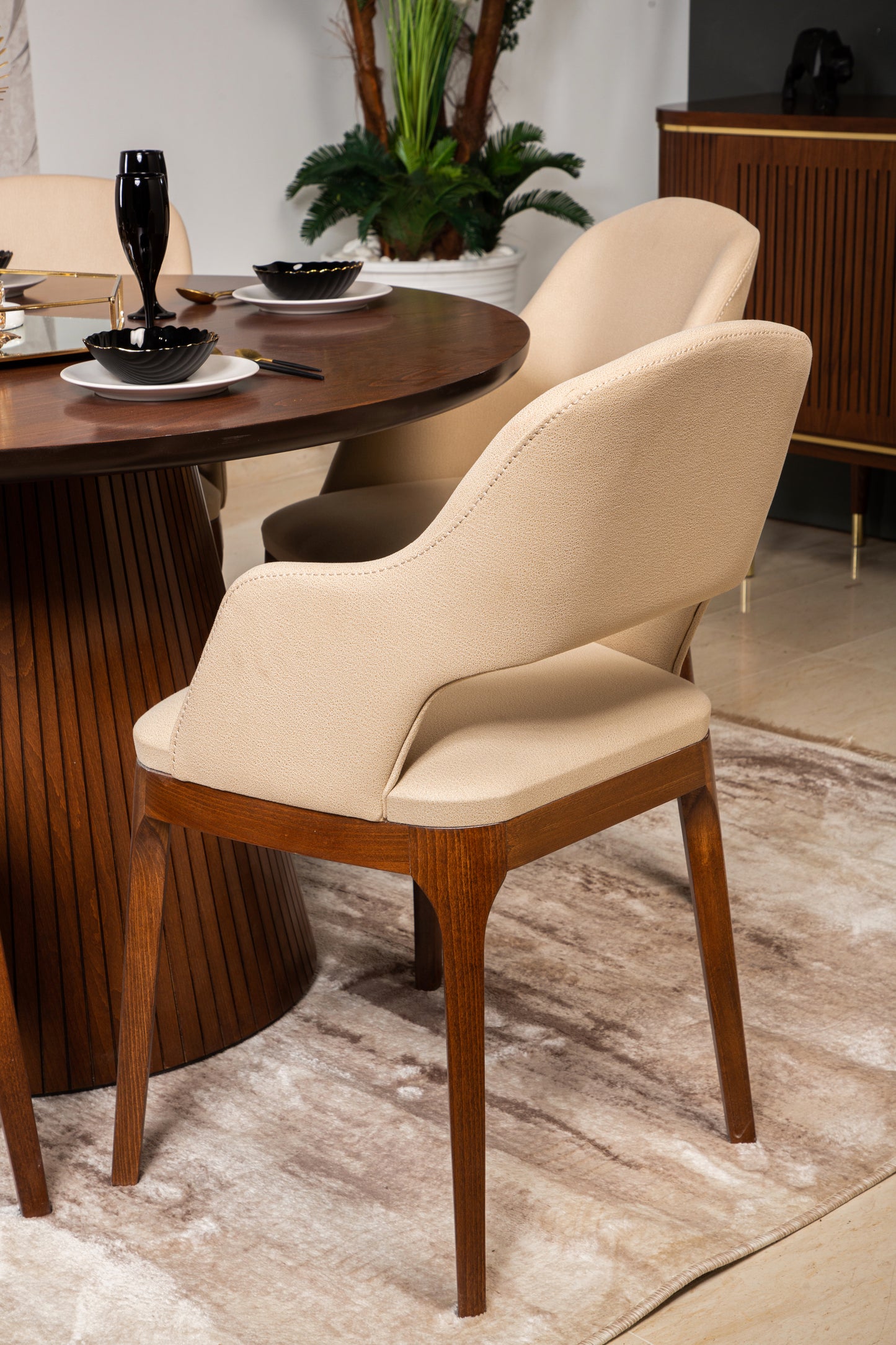 Gather Around! Modern, Rustic & Extendable Dining Tables at like.furniture